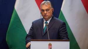 Орбан: конфискованные у украинцев деньги пока останутся в Венгрии