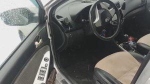 Как открыть капот на Hyundai Solaris 2011 года