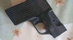 Украл пистолет Уимблтона. Мне ведь не кранты?