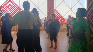 7 марта.Розы на окне.....