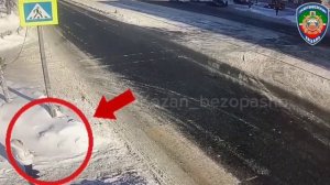 Водитель Nissan сбил 28-летнюю девушку на пешеходном переходе в Казани