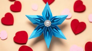 Оригами ЦВЕТЫ Подарок маме 8 марта своими руками из бумаги