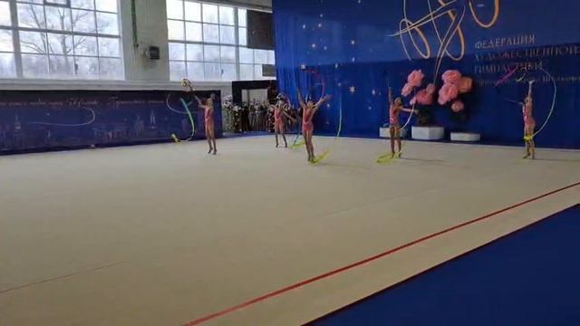 моё первое выступление в групповичках с лентами