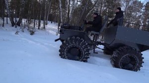 Испытания колесного и гусеничного вездехода.