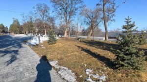 Начало марта на верхней террасе набережной