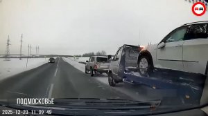 Страшные Кадры Аварий и ДТП Снятые Видеорегистраторами на Скользкой Дороге.
