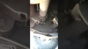 Мицубиси Л200
постоянно мигает индикатор переднего привода.