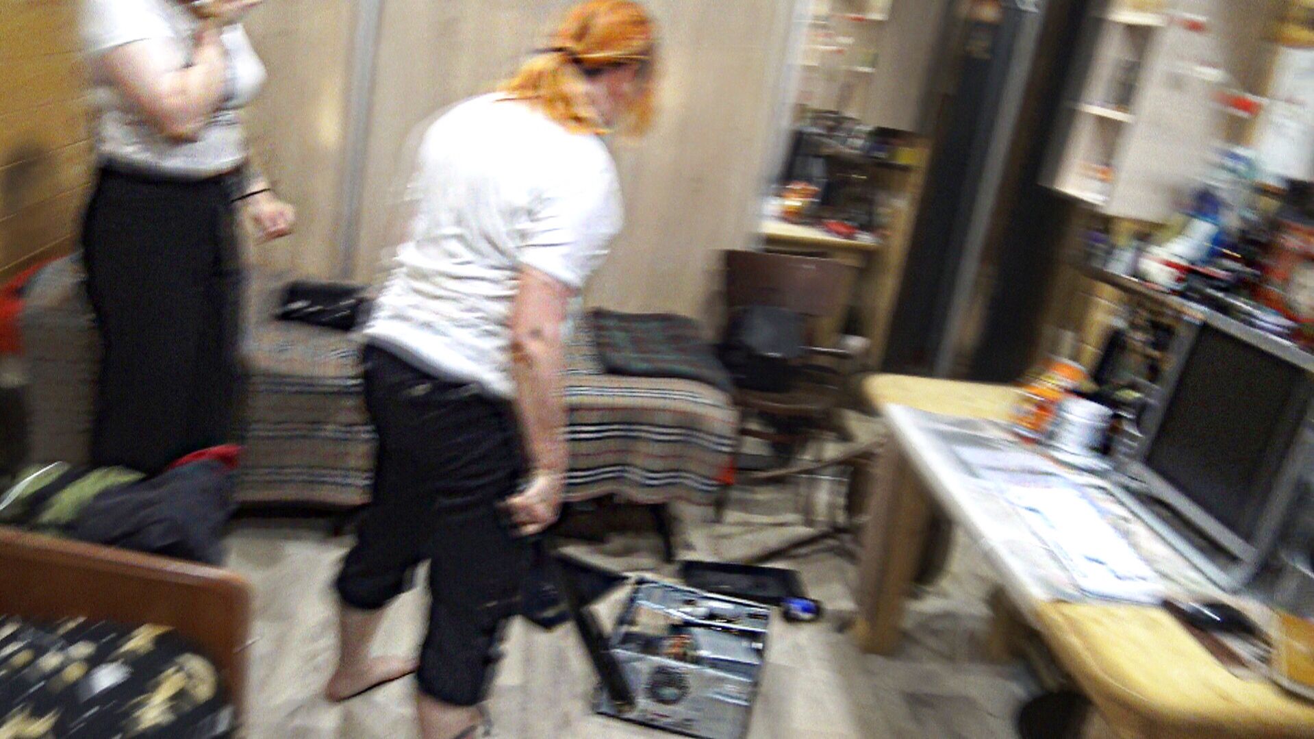 МАМА РАЗБИЛА БИТОЙ КОМПЬЮТЕР С КЛАВИАТУРОЙ ДОЧЕРИ В РЕАЛЬНОЙ ЖИЗНИ ИЗ-ЗА МАЙНКРАФТ!