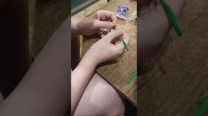 из воздушного пластилина осьминожка