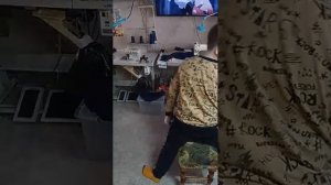 продалжаем смотреть аниме