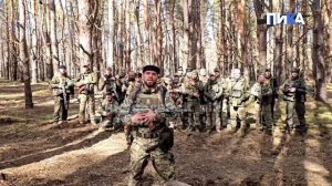 Воины-казаки поздравили женщин с 8 марта