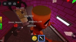 Играю в Roblox в ЛИФТ БОЯЗНИ!!