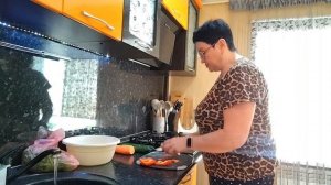 ЖИЗНЬ В СЕЛЕ:А, Я ВСЁ СУЕЧУСЬ!