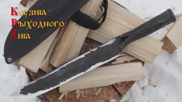 Обзор большой пешни с долом и сложными ножнами