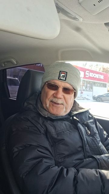 242/ Милые дамы! С праздником Вас!!!