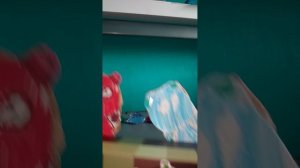 День медведя, с желейным медведем Валерой и синибрюхом.