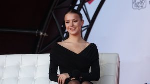 Рабочие моменты Ани Щербаковой. День рождения Миланы Хаметовой.