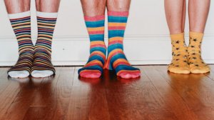 Все болезни от носков: как часто их нужно стирать и какие модели вредят ногам