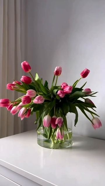 С праздником весны и женственности, дорогие!