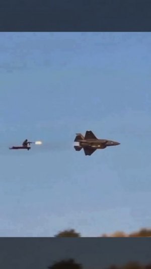 Кадры атаки Ирана по самолётику из омэрики