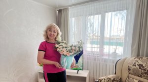 С праздником Девочки//  праздничный обед// моя рассада// подарок 🎁