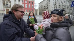 8 Марта - еще один повод мужчинам сказать, как они любят своих женщин.