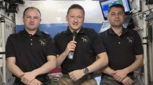 Российские космонавты поздравили женщин с 8 Марта с борта МКС
