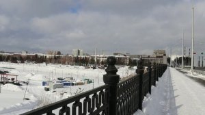 Весна в Кемерово. Кластер строят и вид парка Победы.