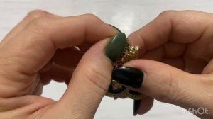 Натуральные камни и бижутерия.