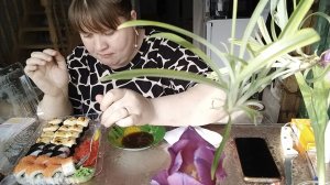 МУКБАНГ// ЕДА НА КАМЕРУ// ЕДА В РОССИИ//