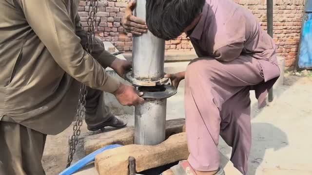 Бурение водяной скважины, установка насоса. Пакистан