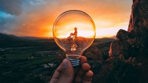 А Корф - Лампочка (клип)