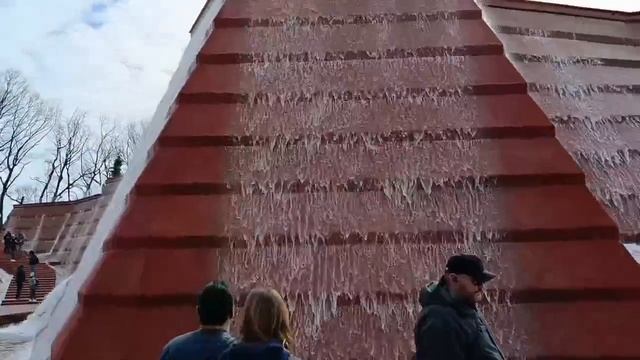 Водопад. Парк Галицкого. Краснодар.