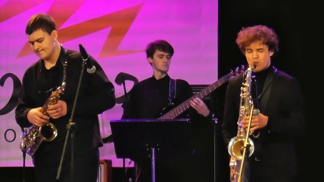 🎷✨ Магия Саксофона и Инструментального Ансамбля.