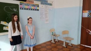 С праздником, девочки!