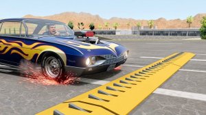 BeamNG Drive - Массивная авария с использованием шипованной ленты и столкновения автомобилей