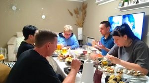 ЖИЗНЬ В СЕЛЕ:ПРАЗДНИК УДАЛСЯ/ МУЖИКИ СТИХАМИ ЗАГОВОРИЛИ