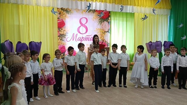 Игорь читает стих на 8 Марта-2026 год.