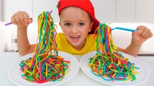 Влад и Ники притворяются, что играют с мамой | Веселые истории для детей