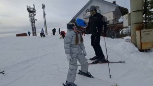 Никогда не сдавайся. Песня
