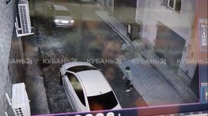 В Краснодаре задержали мужчину, повредившего 12 машин во дворе ЖК