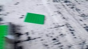 построил самолёт из лего и потом его разбил