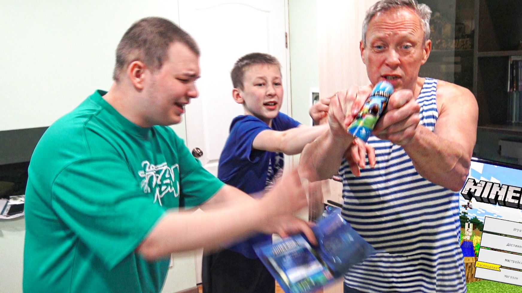 ОТЕЦ СЛОМАЛ ДИСК МАЙНКРАФТ ГРИФЕРАМ В РЕАЛЬНОЙ ЖИЗНИ!