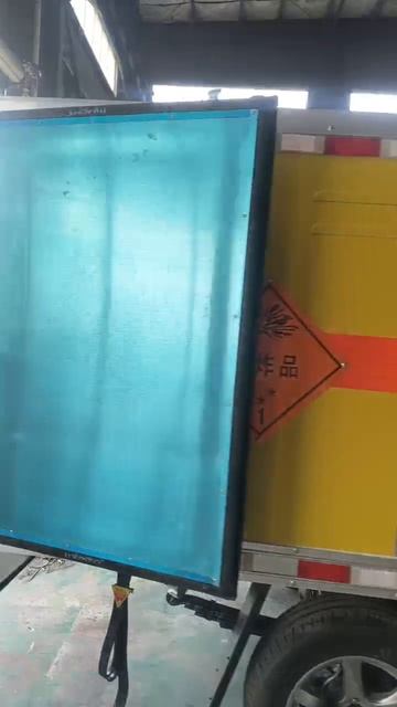 Дешевый грузовик.