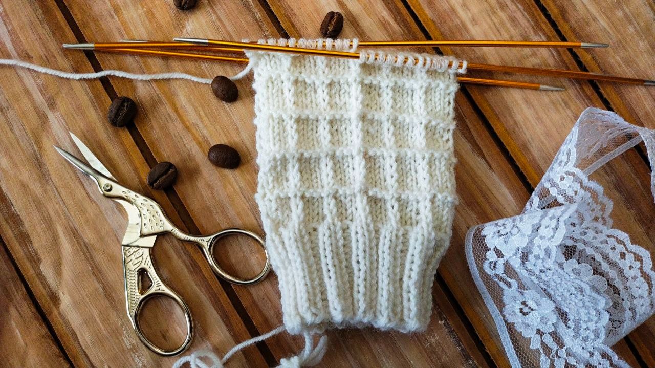 Вафельный узор для кругового вязания / схема узора в видео.