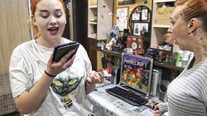 ГРИФЕРША ПОСЛАЛА УЧИТЕЛЯ ШКОЛЫ ПО ТЕЛЕФОНУ В РЕАЛЬНОЙ ЖИЗНИ ИЗ-ЗА МАЙНКРАФТ!