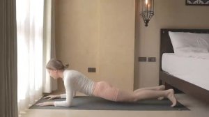 Раскрой свою ЖЕНСТВЕННОСТЬ!🌺Инь йога для начинающих ~ Медитация и Растяжка ~ Женская энергия - Lina