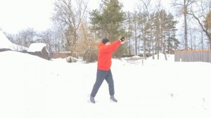 Упражнения с двуручной булавой Скалка весом 4.4 кг в деревне (7)