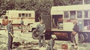 Ламповые кадры с грузовиками, автобусами и тракторами из СССР3