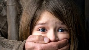 Воровство и продажа детей в Марокко. Vol et traite des enfants.